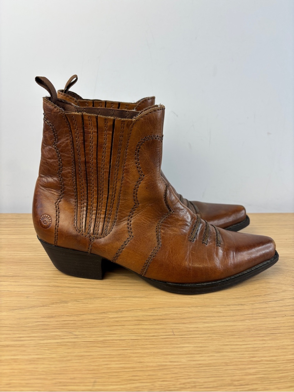 Earth Spirit "Pansy" Rich Brown Western Leather Ankle Boots Woman’s 8